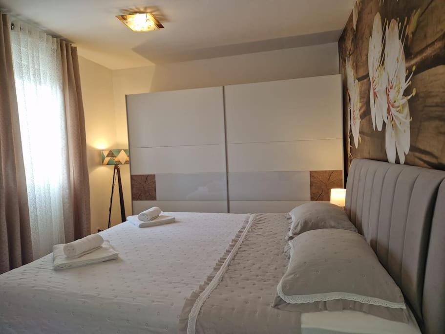 Apartment Pupila Salona Kültér fotó